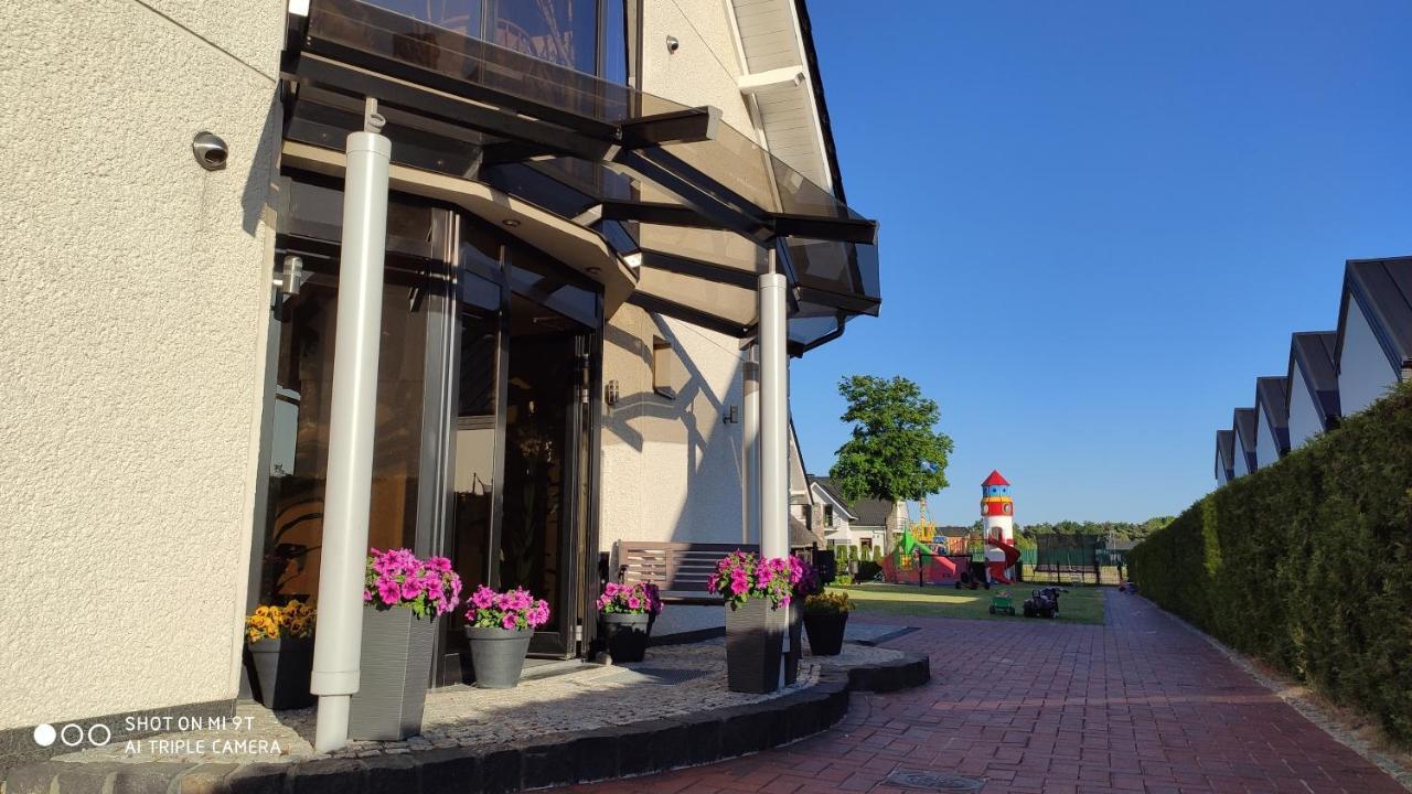 Pokoje Goscinne Jolka Łeba Exterior foto